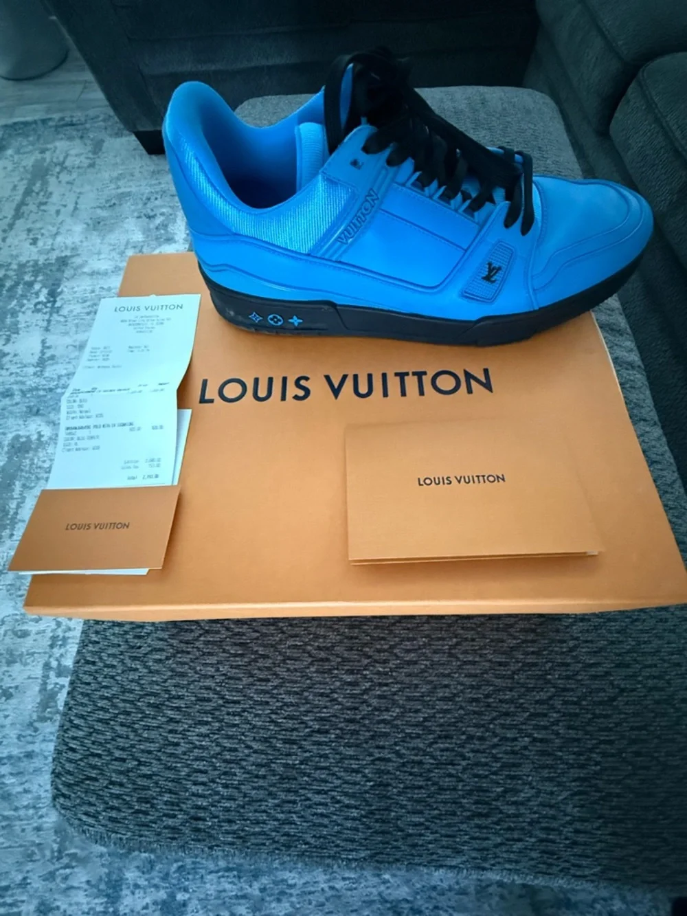 Authentic Louis Vuitton LV Trainer Sneakers in blue/black colorway - Picture 7 of 7
